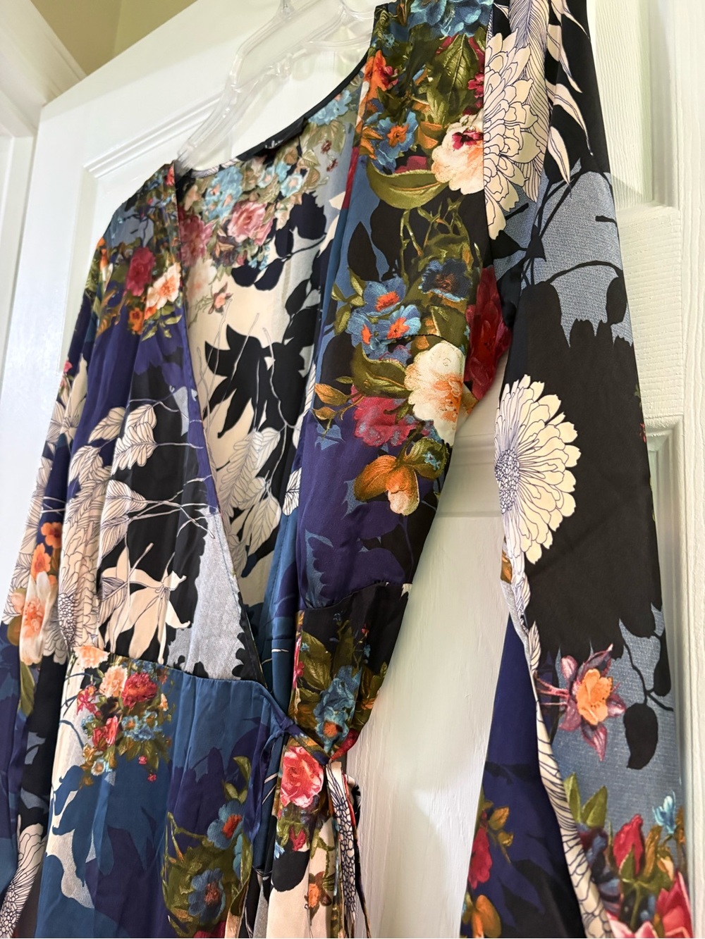Lulu's Floral Dress: Put on a smile - Picture 6 of 8